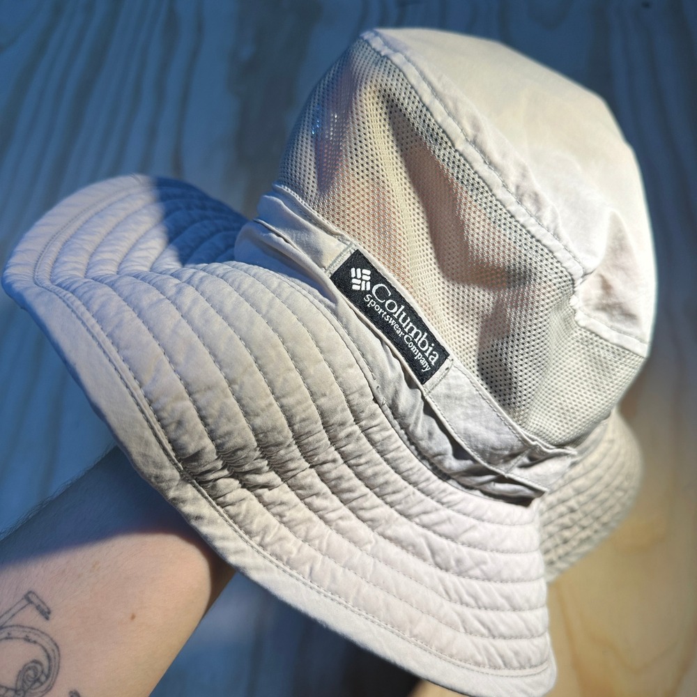 Columbia Bora Bora Booney Sun Hat Beige Unisex OS Mesh Vent Hiking Fishing